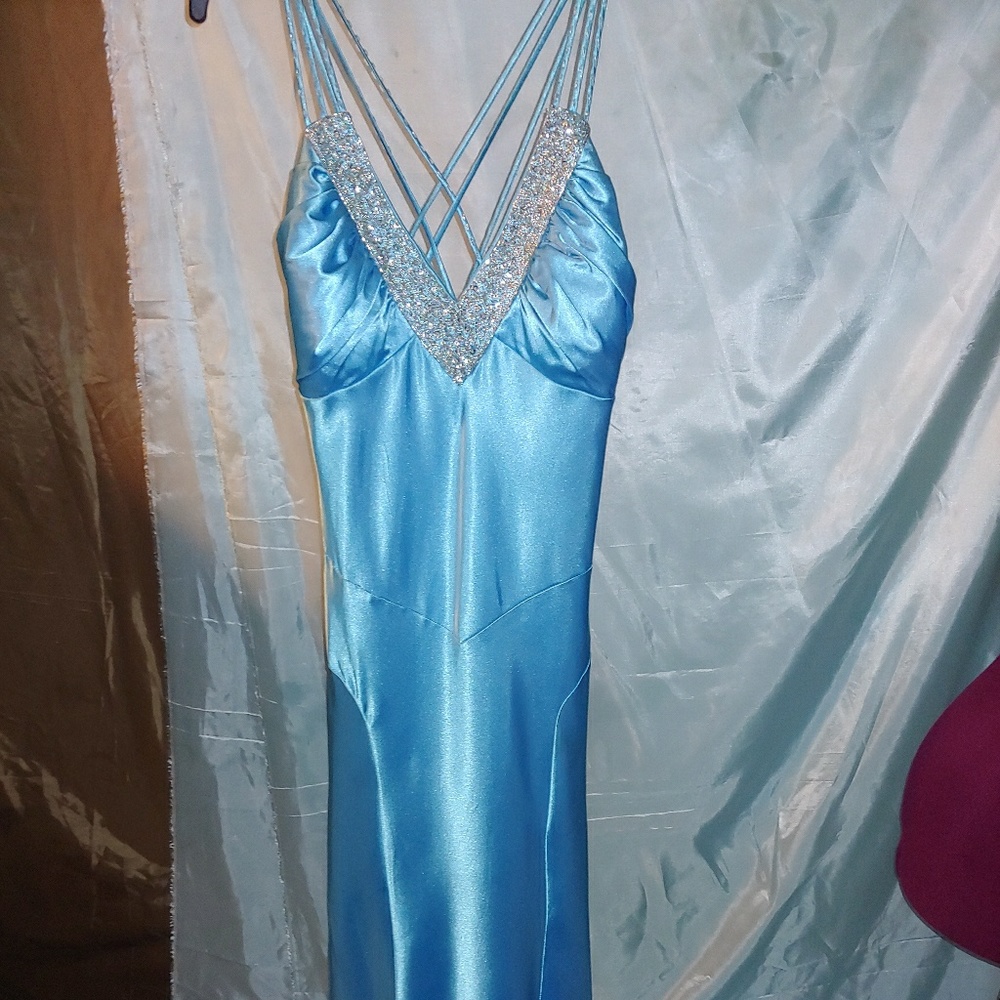 Womens gown size 12/13